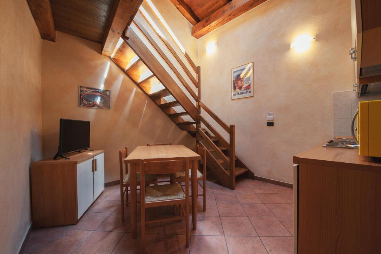Residence La Tana Del Ghiro Bardonecchia Exterior photo